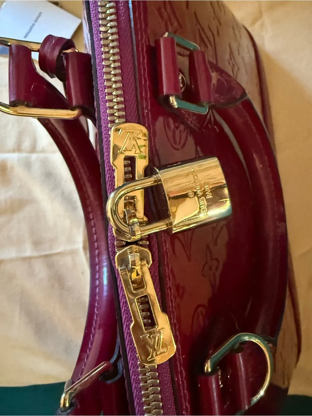 100% Authentic Louis Vuitton Alma PM Monogram Vernis Patent Leather Handbag